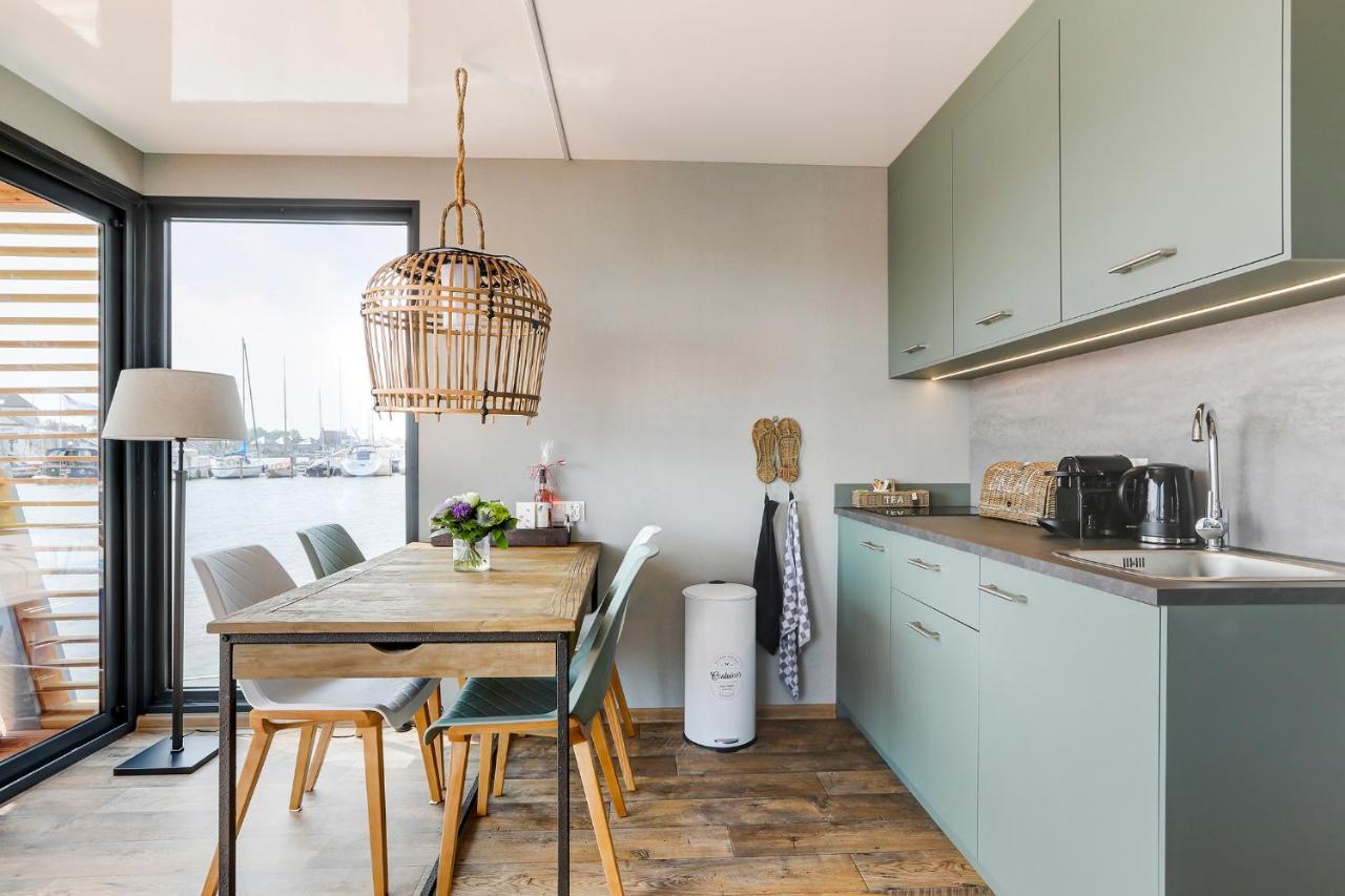 Luxe Houseboat Skoft Hotell Grou Exteriör bild
