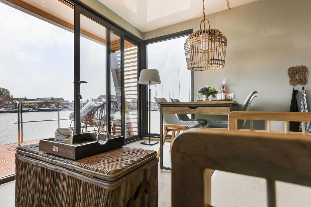 Luxe Houseboat Skoft Hotell Grou Exteriör bild